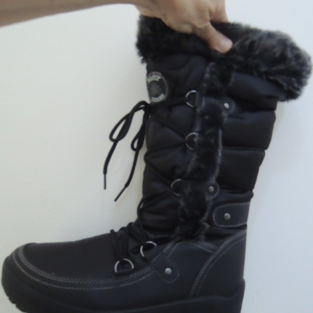 Ladies Boots Size 8 1/2 M by Daily Shoes Faux Fur Waterproof Black Quilt Lace Up - Picture 3 of 13